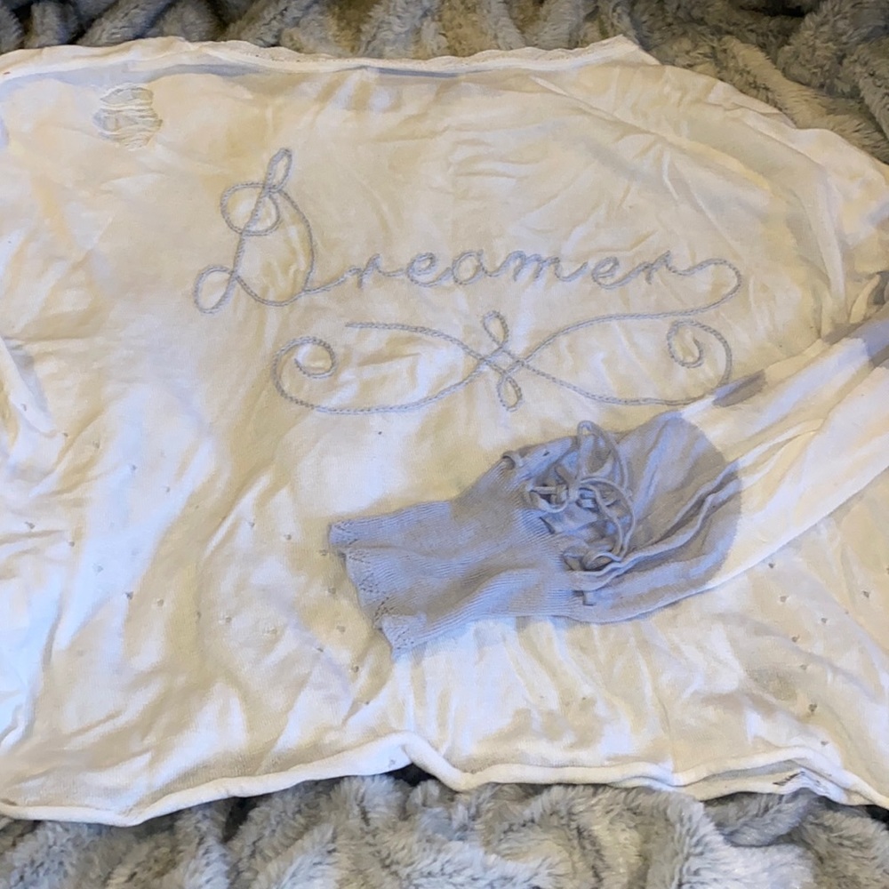 Wildfox “Dreamer” distressed sweater size Large